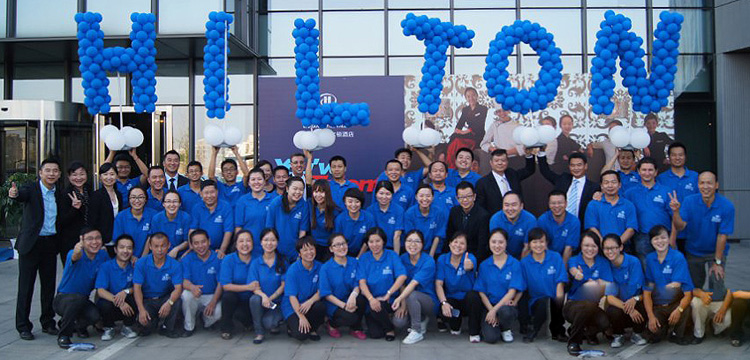 武漢光谷希爾頓大酒店員工制服設(shè)計(jì)方案