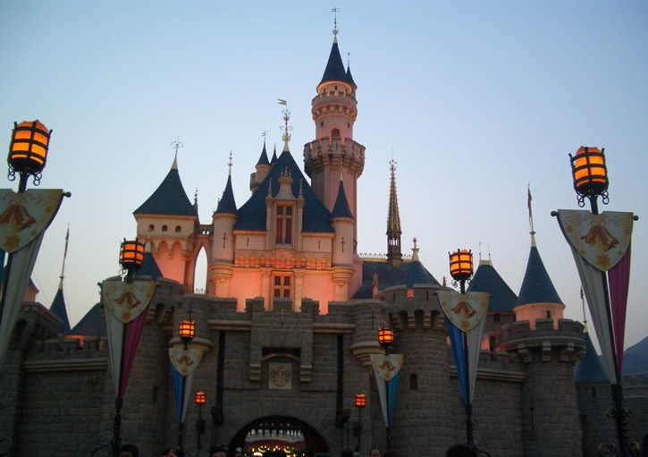 迪斯尼樂(lè)園圖片，迪斯尼員工工作制服