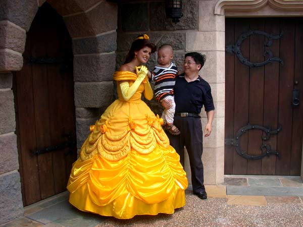 迪斯尼樂(lè)園圖片，迪斯尼員工工作制服