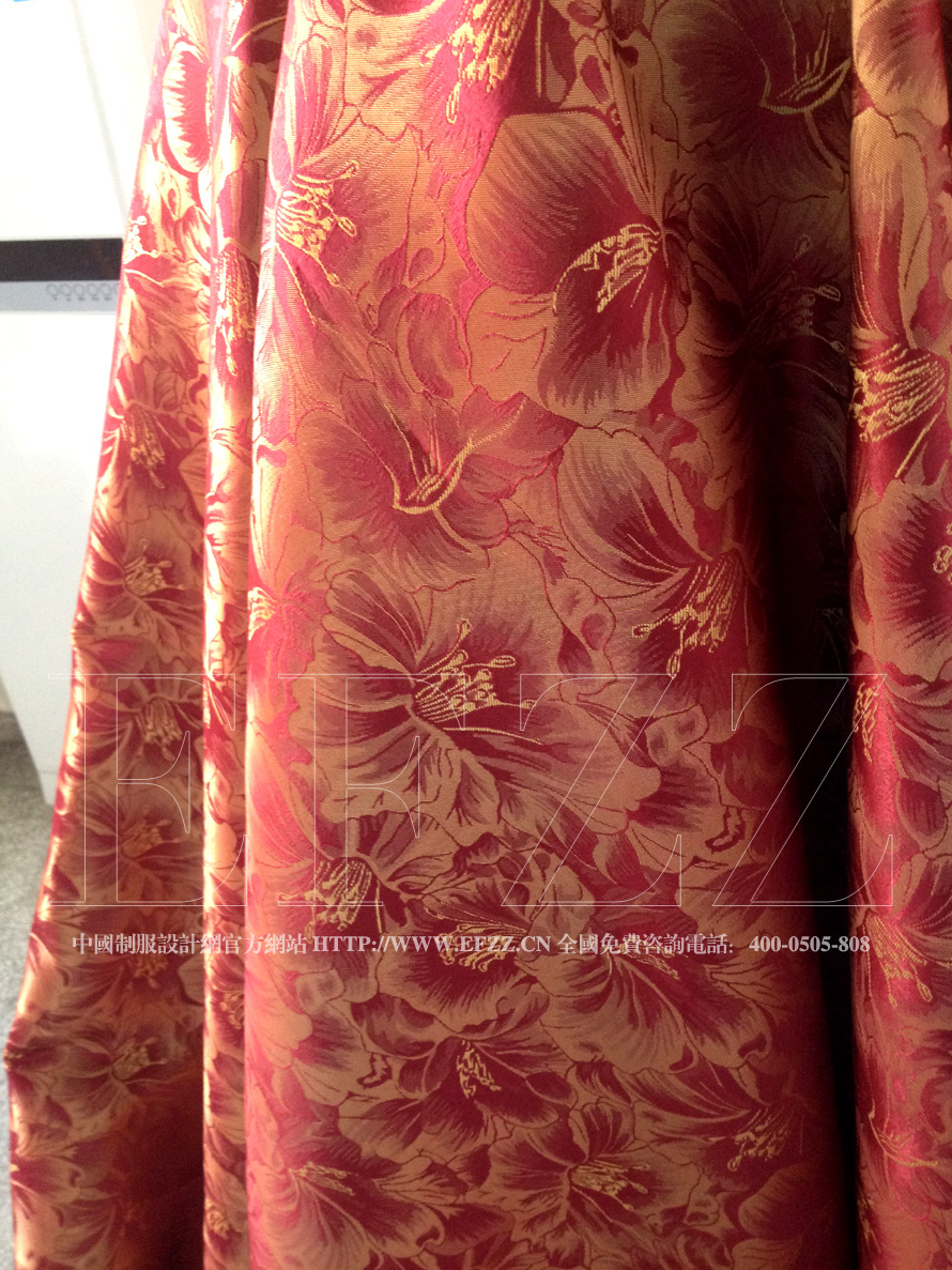 紅底金色百合花紋提花布面料